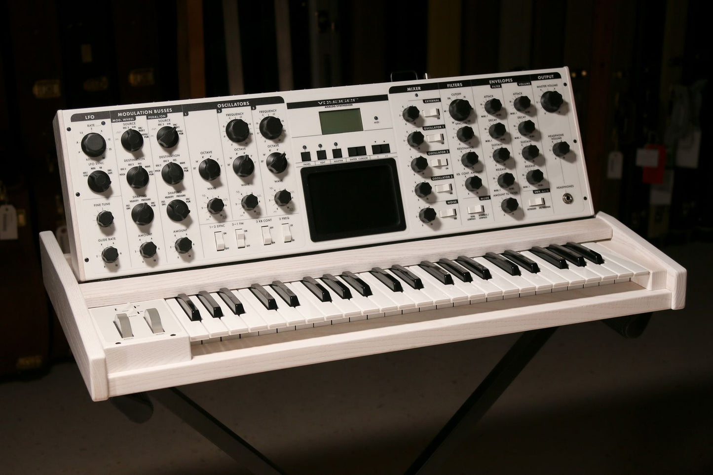 Moog Minimoog Voyager Performer Limited Edition Lunar Impact