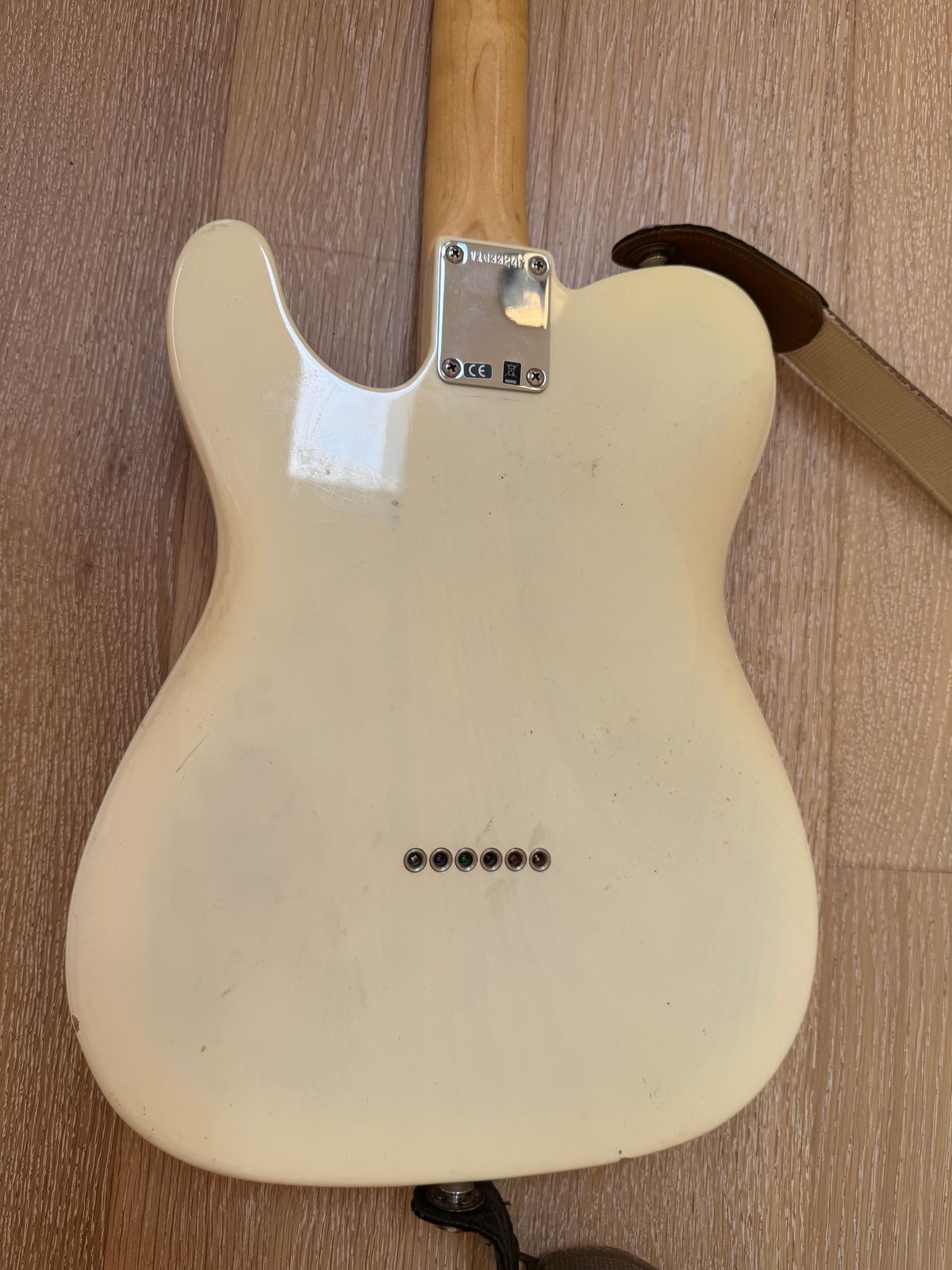 2016 Fender American Vintage '64 AVRI Telecaster - Vintage White / Blonde