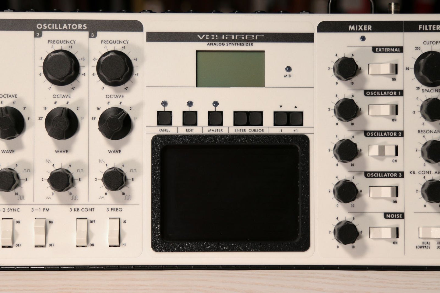 Moog Minimoog Voyager Performer Limited Edition Lunar Impact