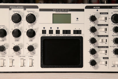 Moog Minimoog Voyager Performer Limited Edition Lunar Impact