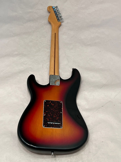 Fender Roadhouse Stratocaster with Maple Fretboard 1997 3-Color Sunburst Made in the USA