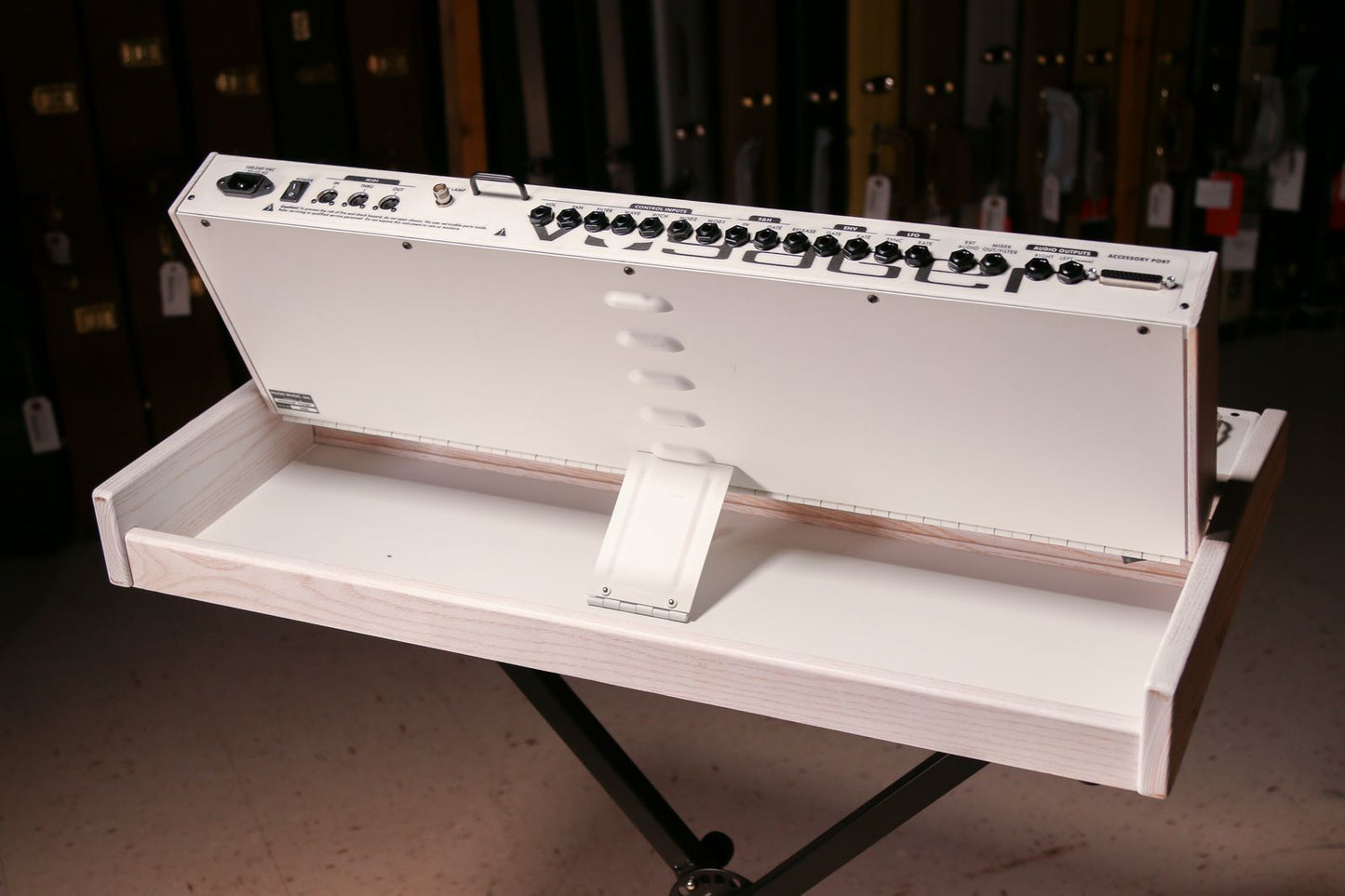 Moog Minimoog Voyager Performer Limited Edition Lunar Impact
