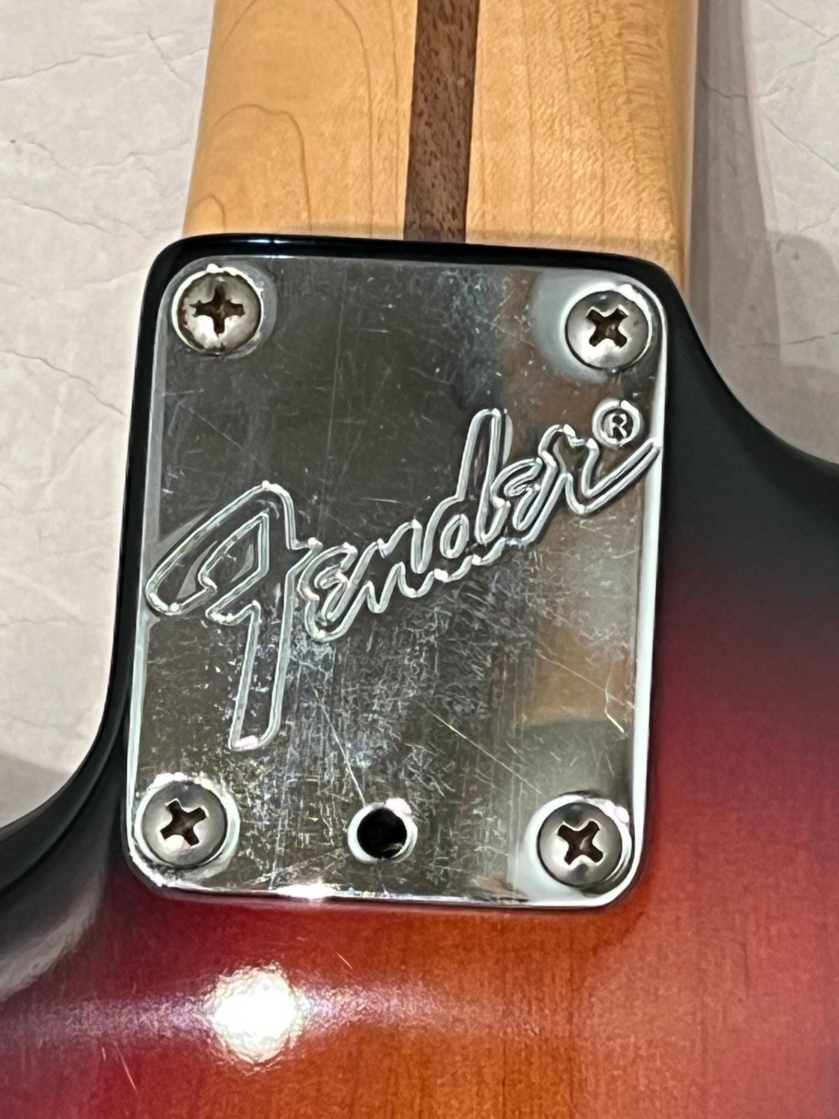 Fender Roadhouse Stratocaster with Maple Fretboard 1997 3-Color Sunburst Made in the USA