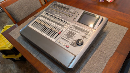 Roland Roland vs2480HD Bundle Presonus V-FIRE Recording Studio 2002 - Metal & Plastic