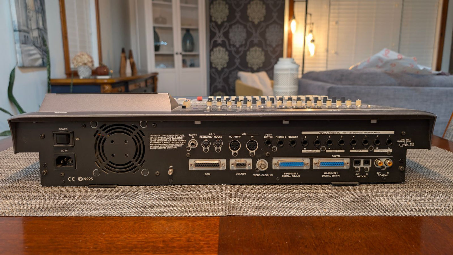 Roland Roland vs2480HD Bundle Presonus V-FIRE Recording Studio 2002 - Metal & Plastic