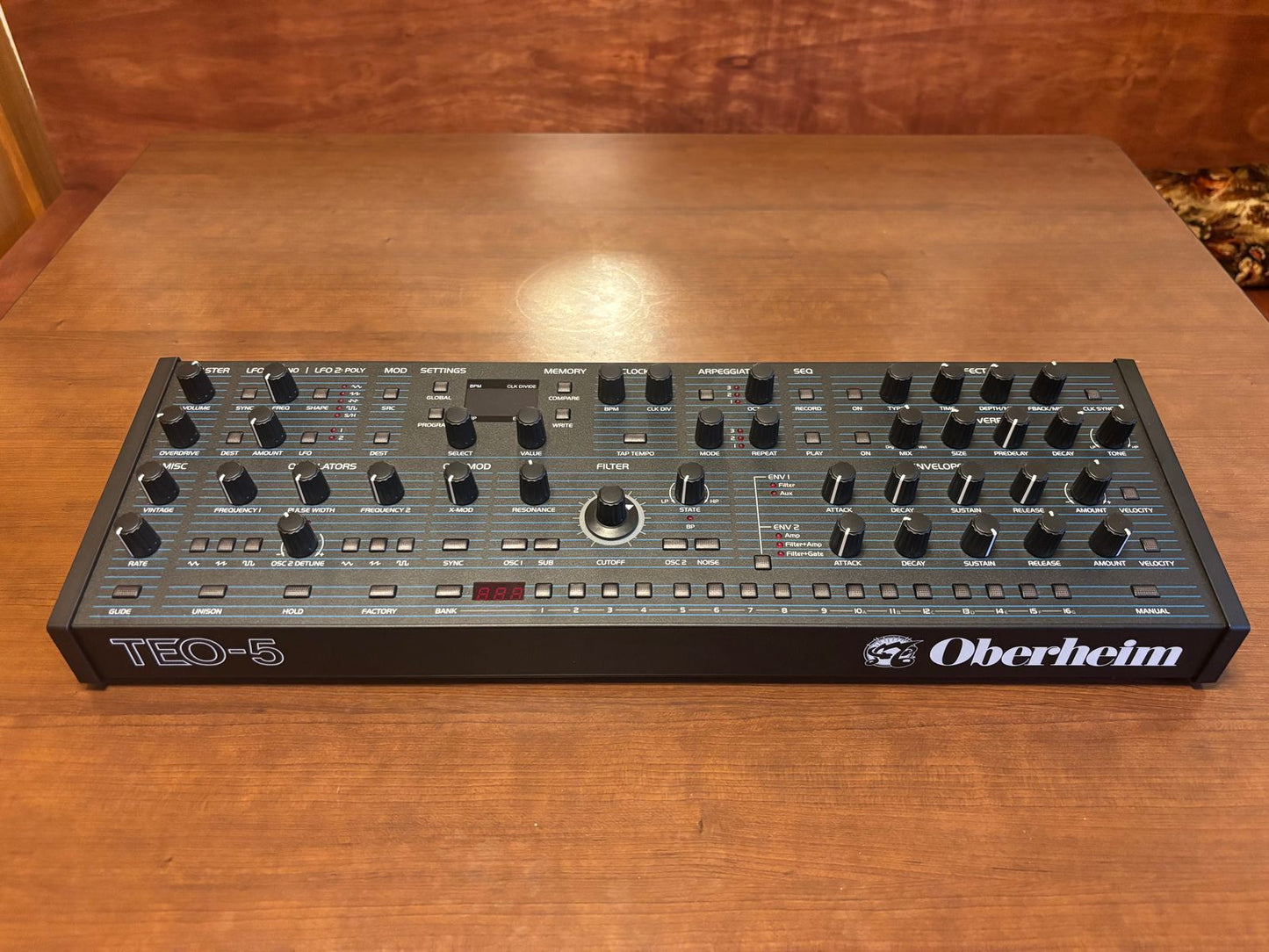 Oberheim TEO-5 Desktop 5-Voice Synthesizer 2025 - Present - Black Excellent condition!