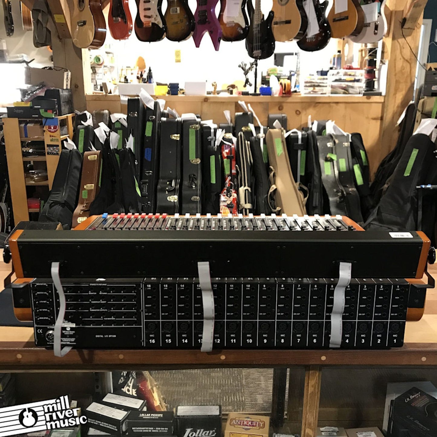 TOFT Series ATB 16 Channel Analog Console * Very Good Condition*
