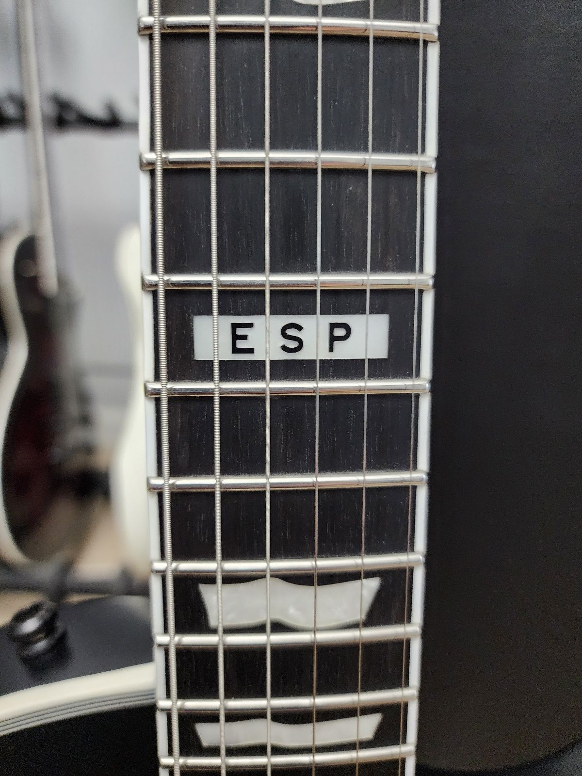 ESP E-II Eclipse 2023 - Black Satin