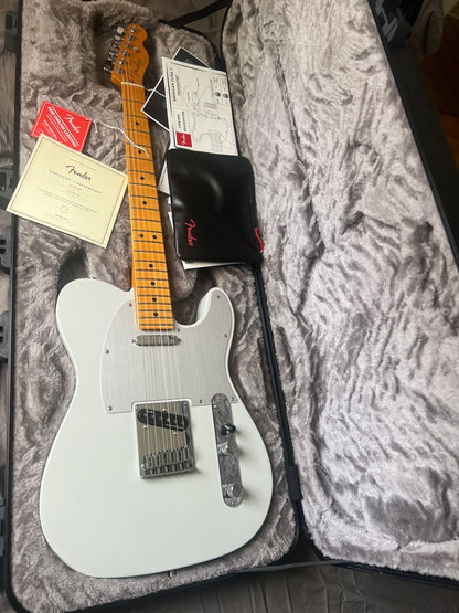 Fender American Ultra II Telecaster with Maple Fretboard 2024 - Present - Avalanche