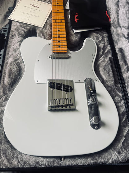 Fender American Ultra II Telecaster with Maple Fretboard 2024 - Present - Avalanche