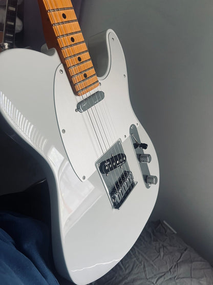 Fender American Ultra II Telecaster with Maple Fretboard 2024 - Present - Avalanche