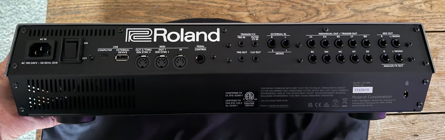 Roland TR-1000 Rhythm Creator 2025 w/Roland CB-B37 Case