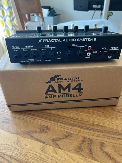 Fractal Audio AM4 - Compact Amp Modeler & Multi-FX w/ Original box & paperwork