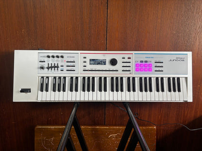 Roland JUNO-DS 61 61-key Synthesizer Special Edition White w/ gig bag juno-ds61w