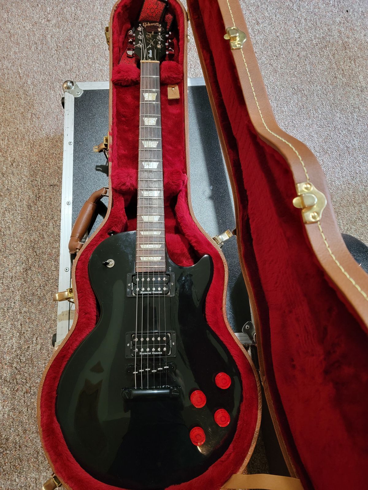 Gibson Les Paul Studio 2017 - Ebony - with Upgrades