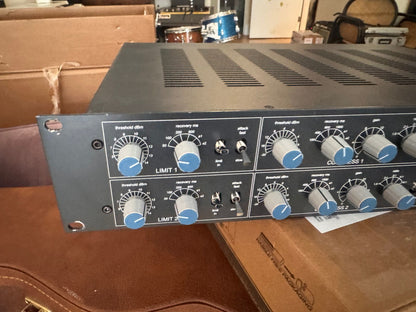 Stam Audio SA-609 Stereo Compressor / Limiter
