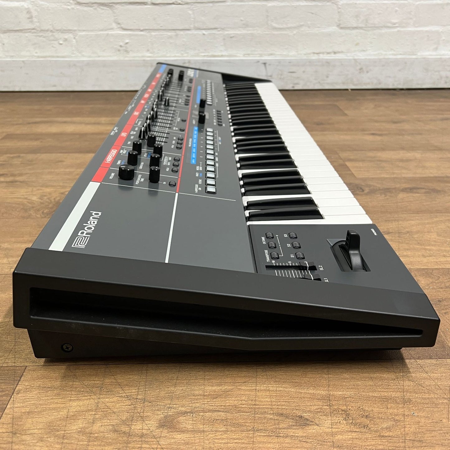 Roland JUNO X Synth; Serial No: Z5N1598 | Second Hand