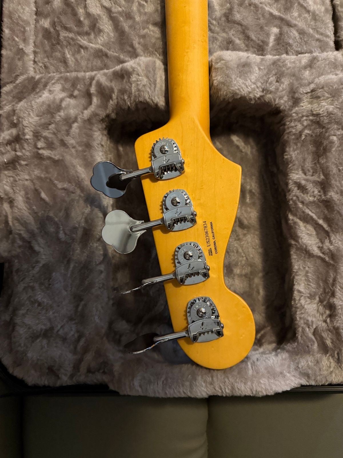 Fender American Ultra Jazz Bass Green