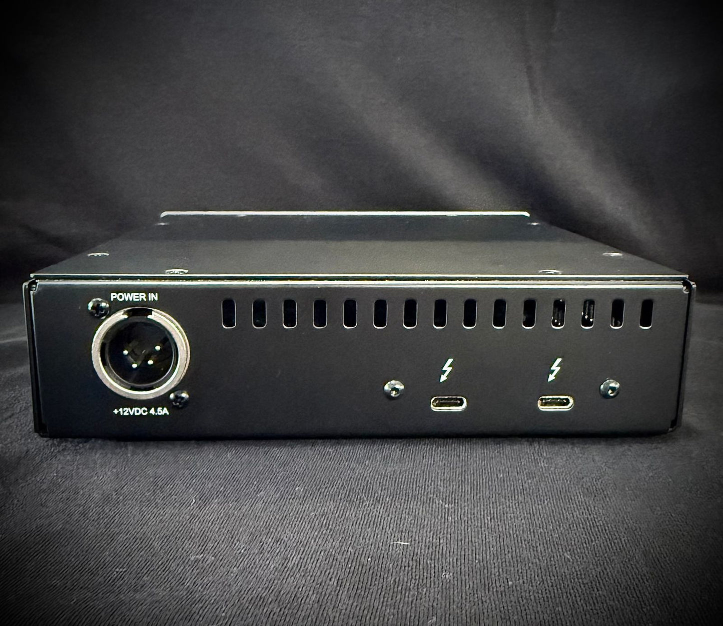 Universal Audio UAD-2 Satellite Thunderbolt 3 OCTO Core Desktop DSP Accelerator 2019 - Present - Gray