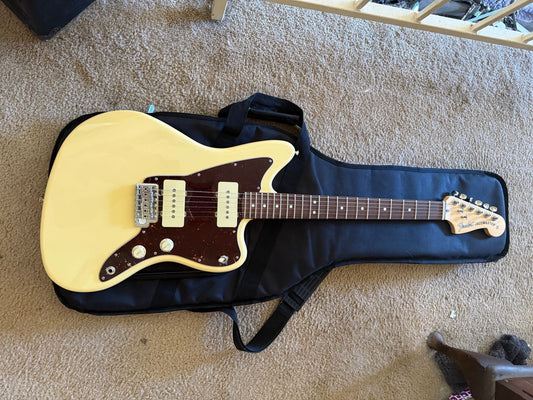 Fender Jazzmaster 2025 - White- Like new