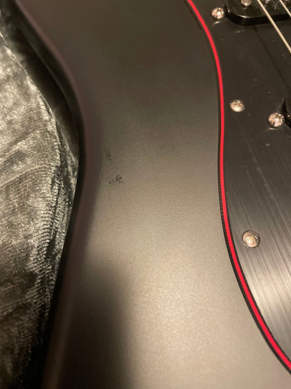 Fender Special Edition Noir Stratocaster HSS with Matching Headstock, Rosewood Fretboard 2017 - Satin Black