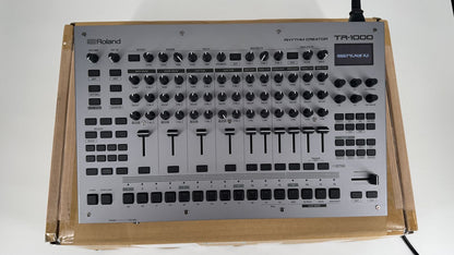 Roland TR-1000 Rhythm Creator