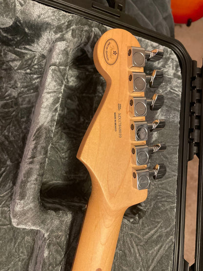 Fender Special Edition Noir Stratocaster HSS with Matching Headstock, Rosewood Fretboard 2017 - Satin Black