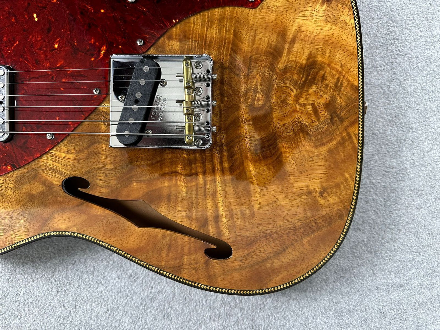 Fender Custom Shop Artisan Koa Thinline Telecaster 2019 MINT