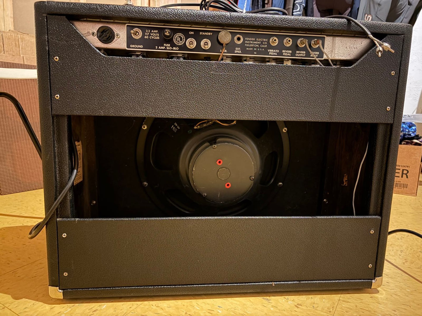 Fender Vibroverb Guitar Amplifier 1964 Black Panel