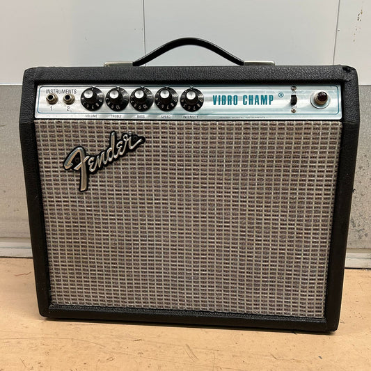 1974 Fender Vibro Champ 5-Watt 1x8 Tube Amplifier