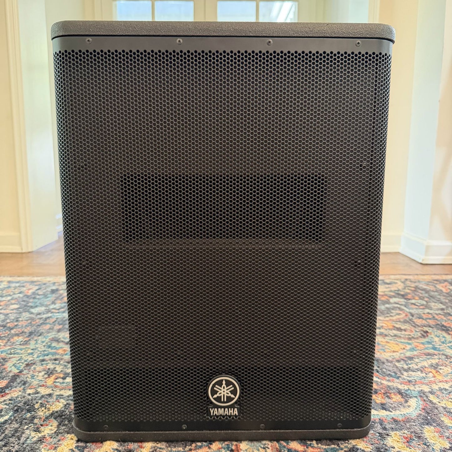 Yamaha DXS15 Powered Subwoofer 2010s - Black (Cover Included)