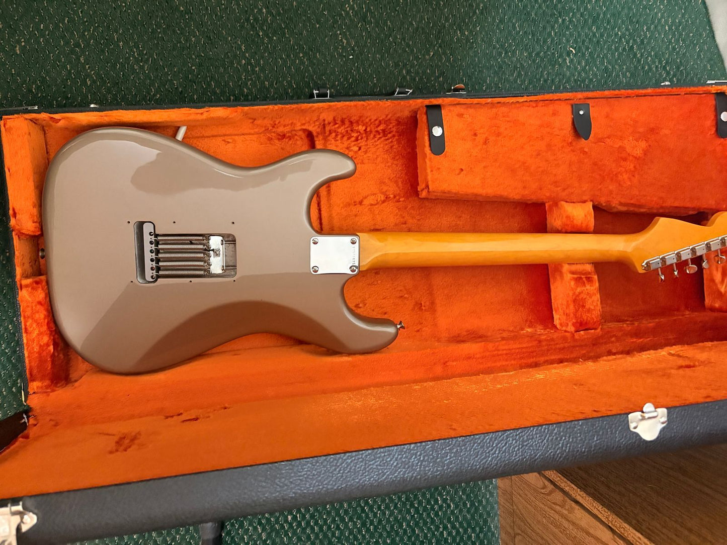 Fender American Vintage II '65 Stratocaster 2025 - Present - Shoreline Gold