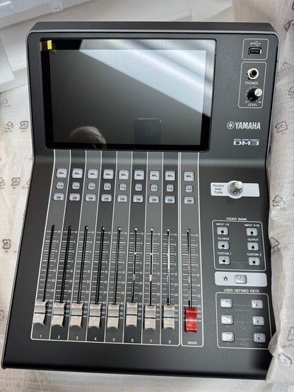 Yamaha DM3D DANTE - 22-Channel Digital Mixer