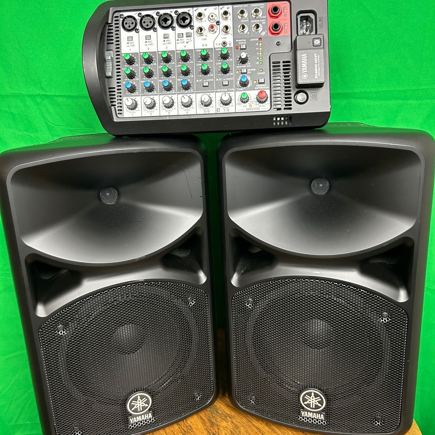 Yamaha Stagepas 400BT Portable PA System with Bluetooth