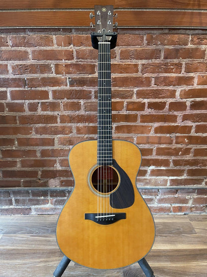Yamaha FS5 Red Label Acoustic Guitar with case