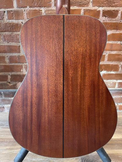 Yamaha FS5 Red Label Acoustic Guitar with case
