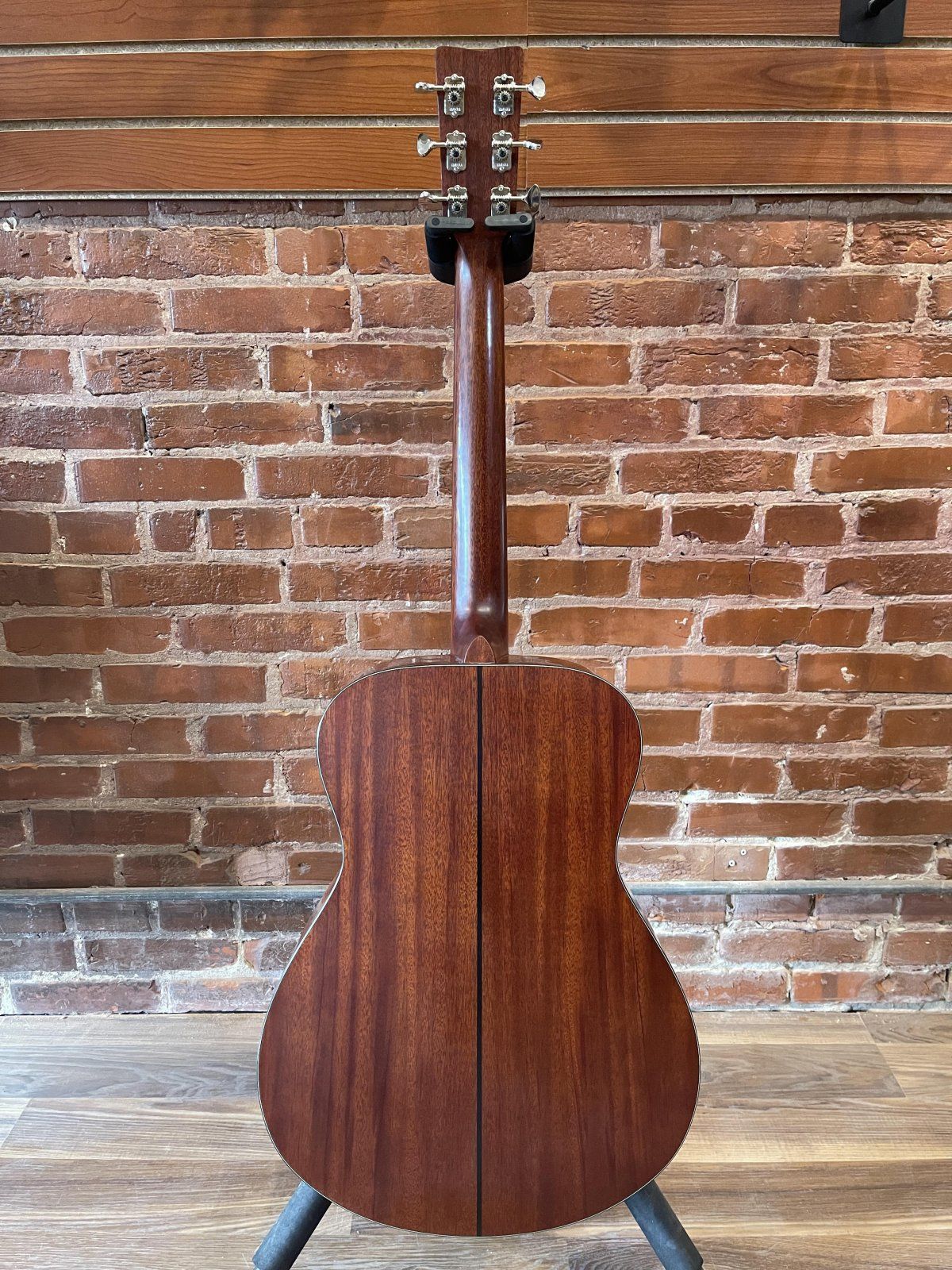 Yamaha FS5 Red Label Acoustic Guitar with case