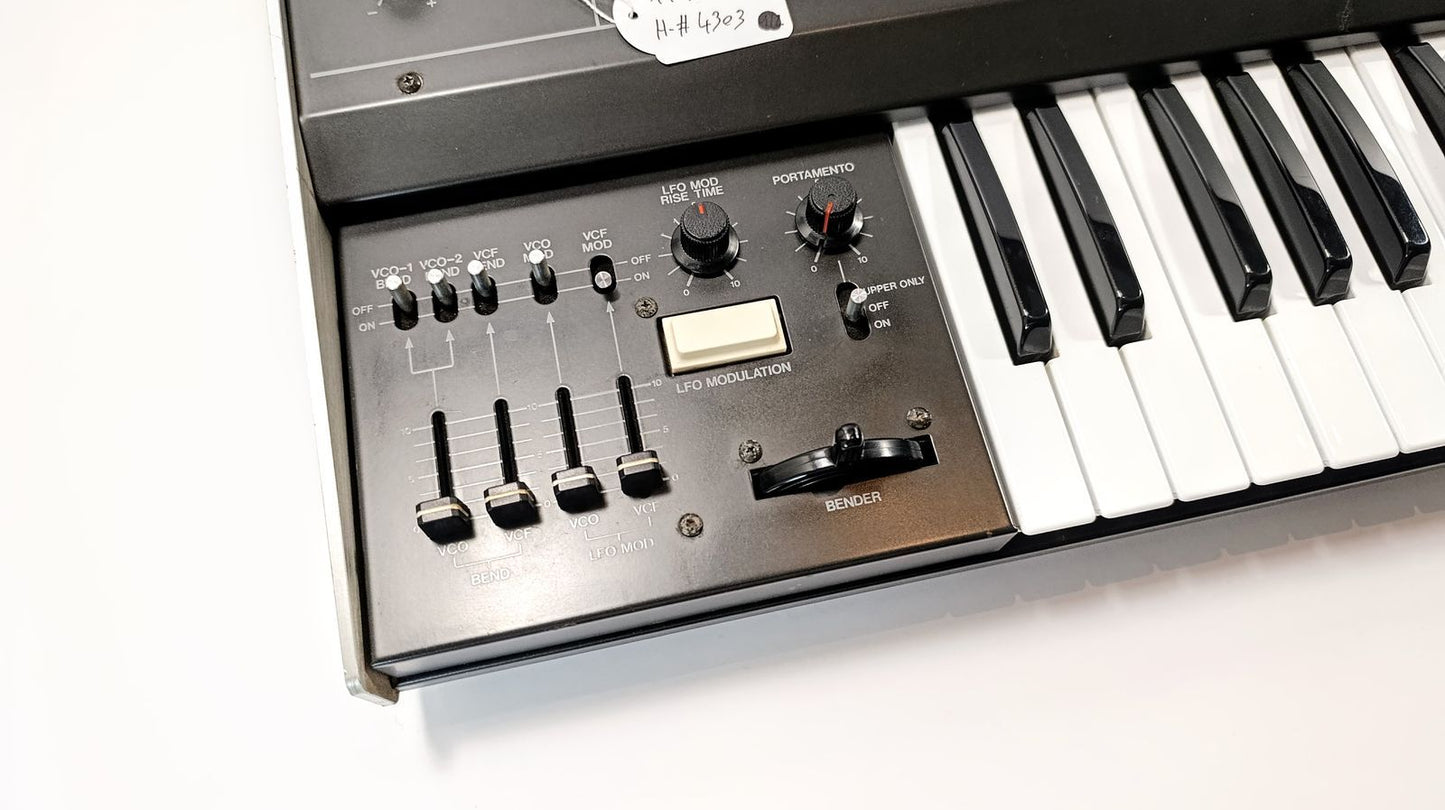 Roland Jupiter-8 61-Key Synthesizer 1981 - 1985 - Black