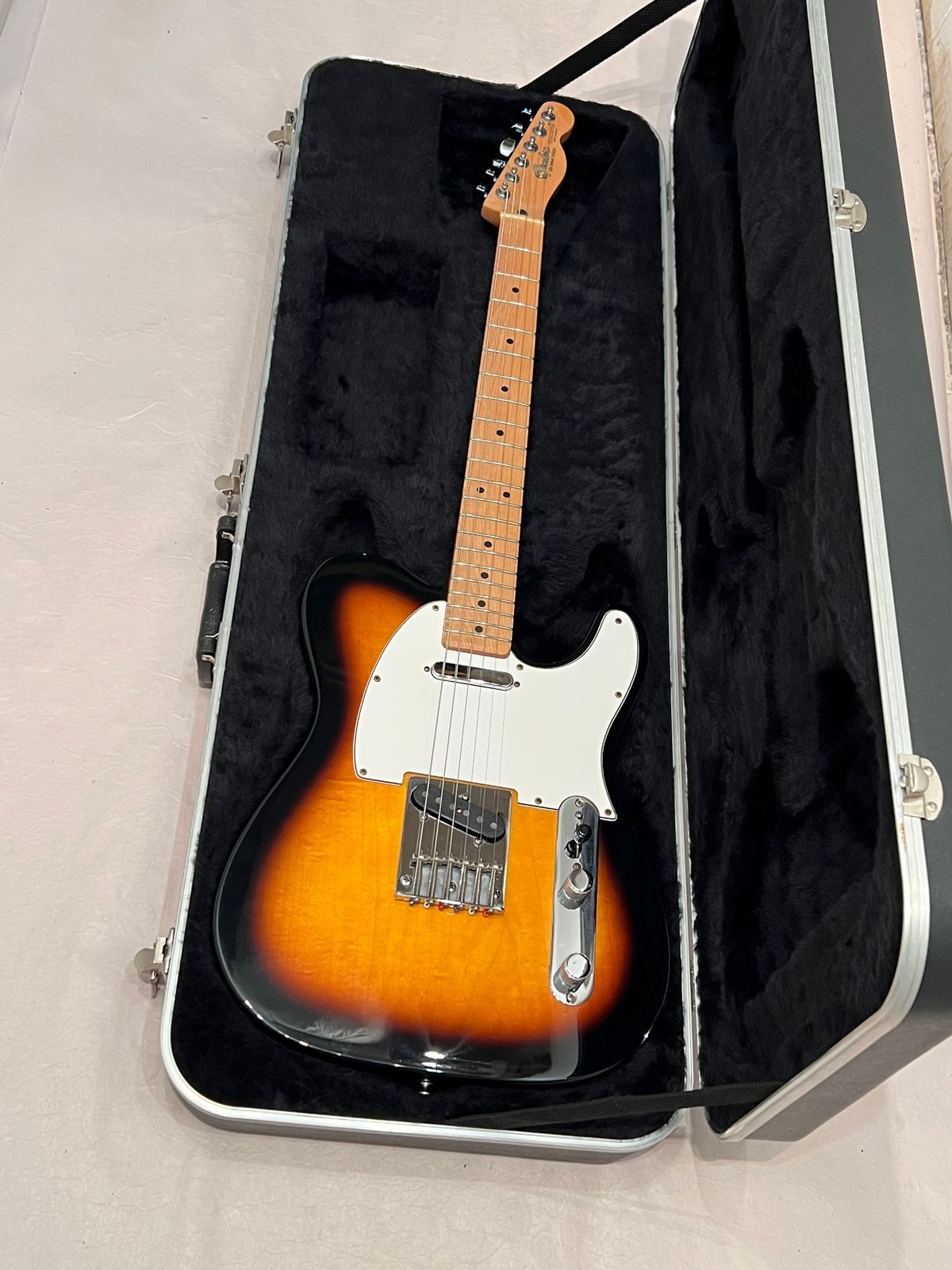 Fender Standard Telecaster 1994 Brown Sunburst Made in Mexico w Hard Case