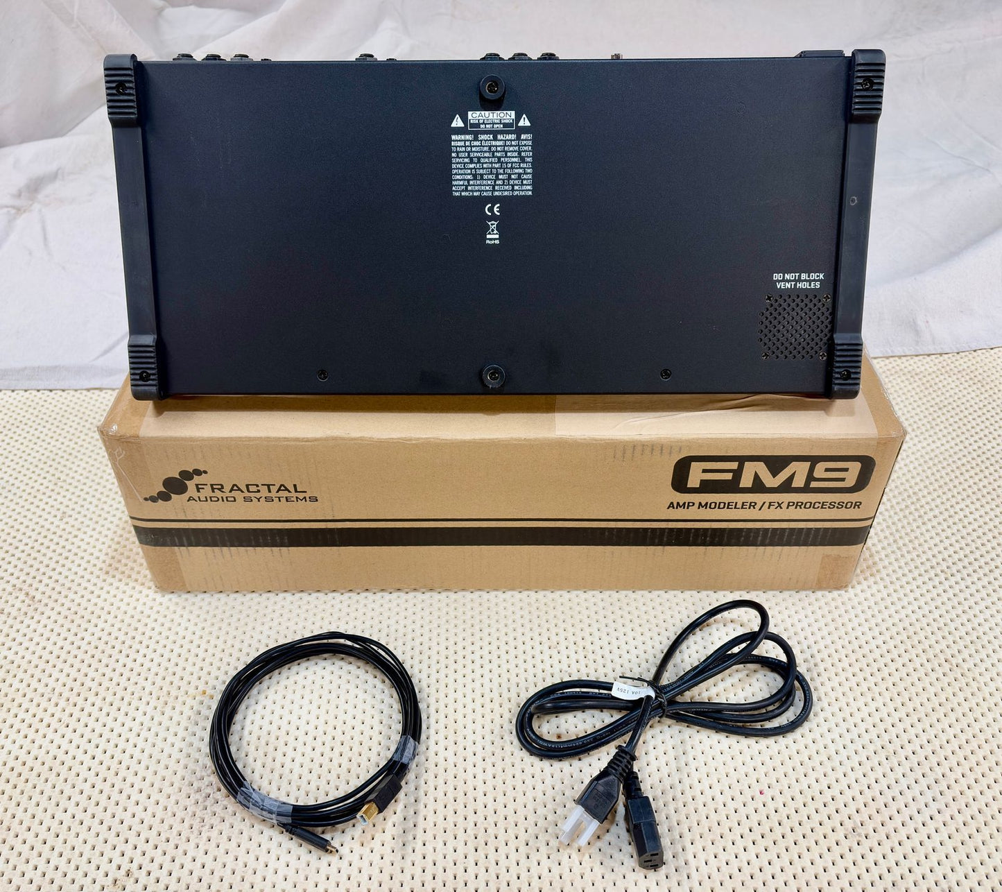 Fractal Audio FM9 Amp Modeler / FX Processor 2021 - 2023 - Black
