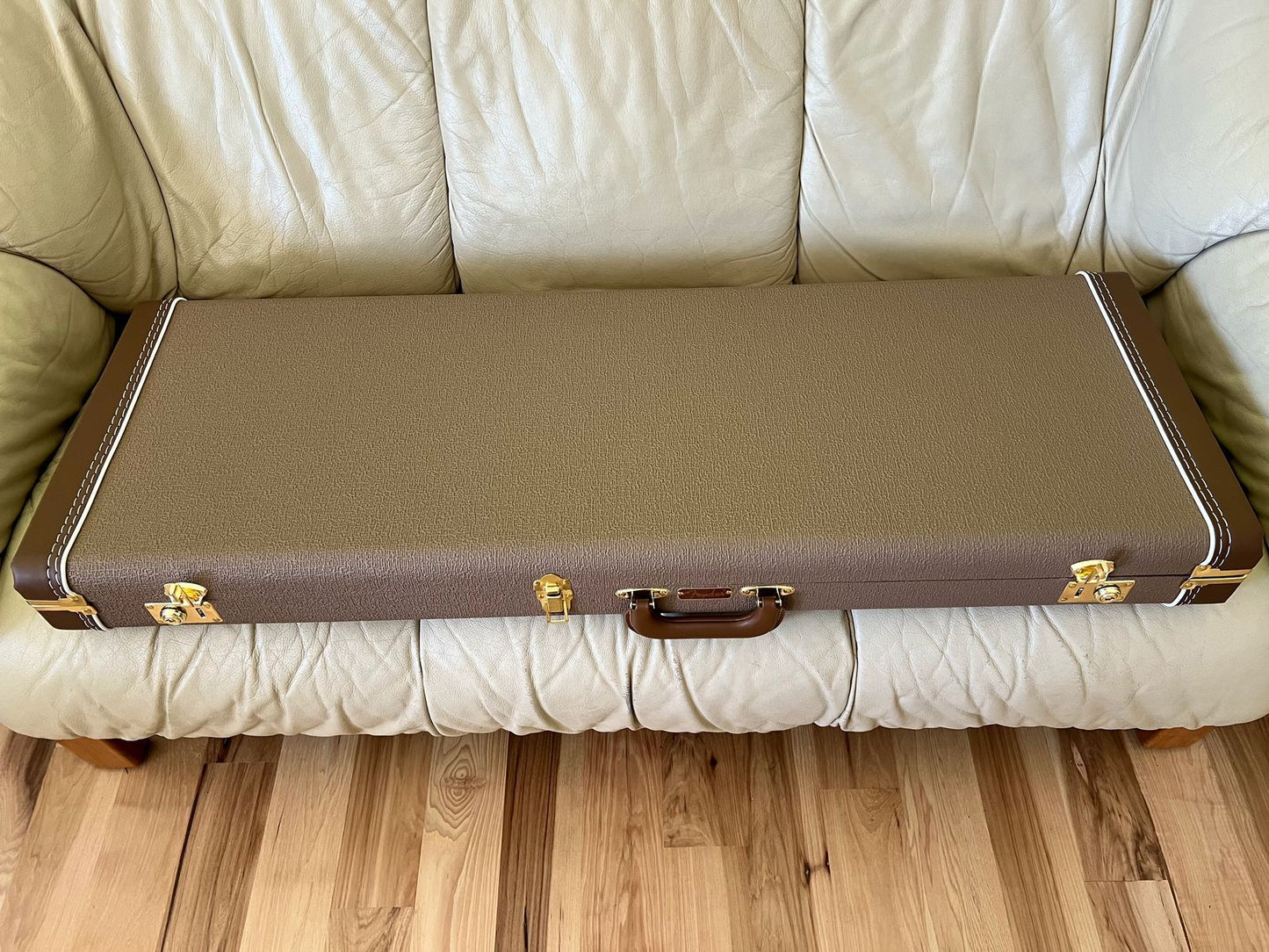 Fender American Ultra Luxe Vintage '60s Stratocaster HSS 2025 - Sea Foam Green (7.8 pounds)