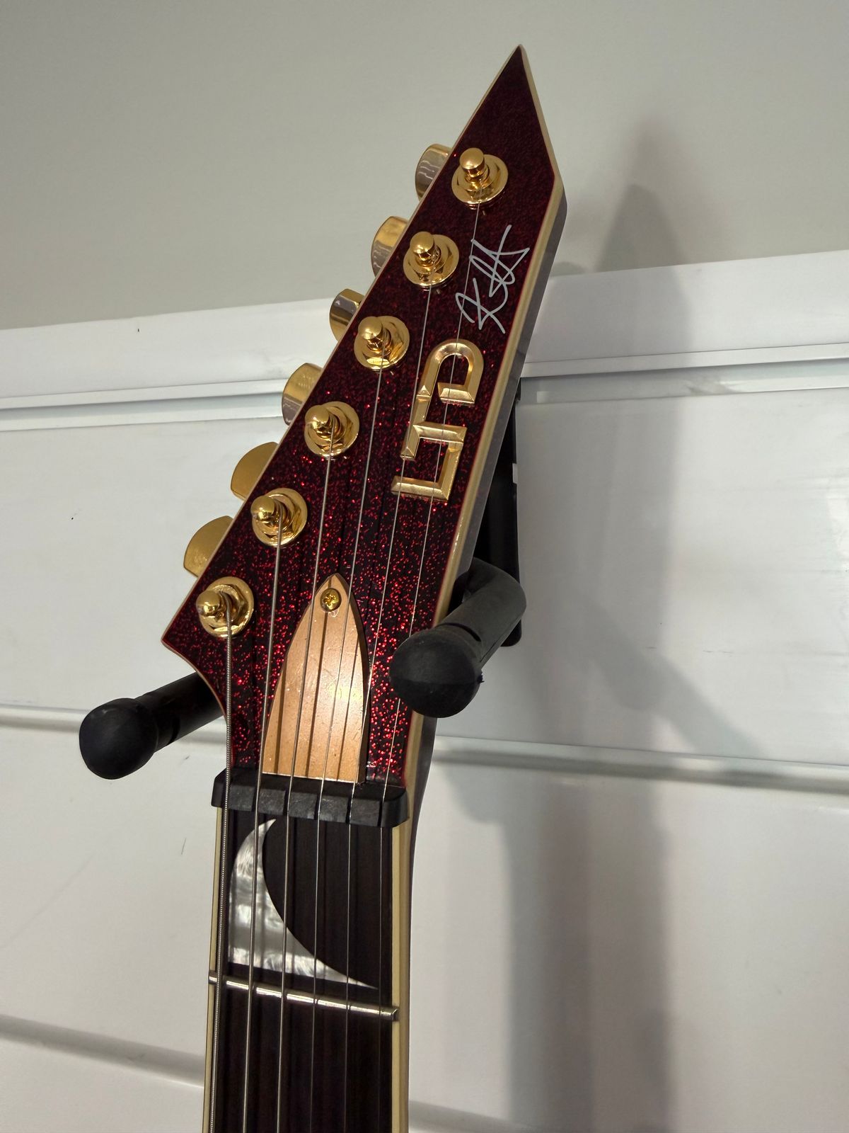 ESP LTD KH-V - Red Sparkle - Red Sparkle