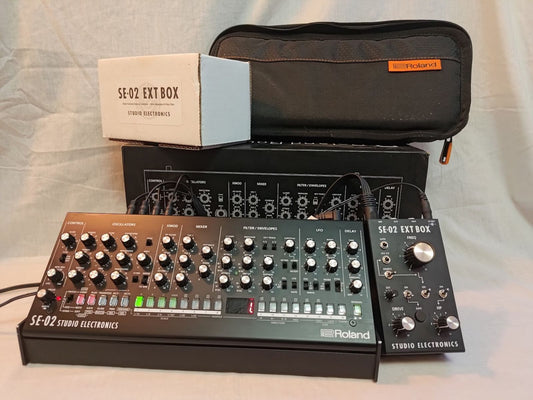 Roland Roland SE-02 Boutique Series Synthesizer Module and Studio Electronics Ext Box 2010s - black