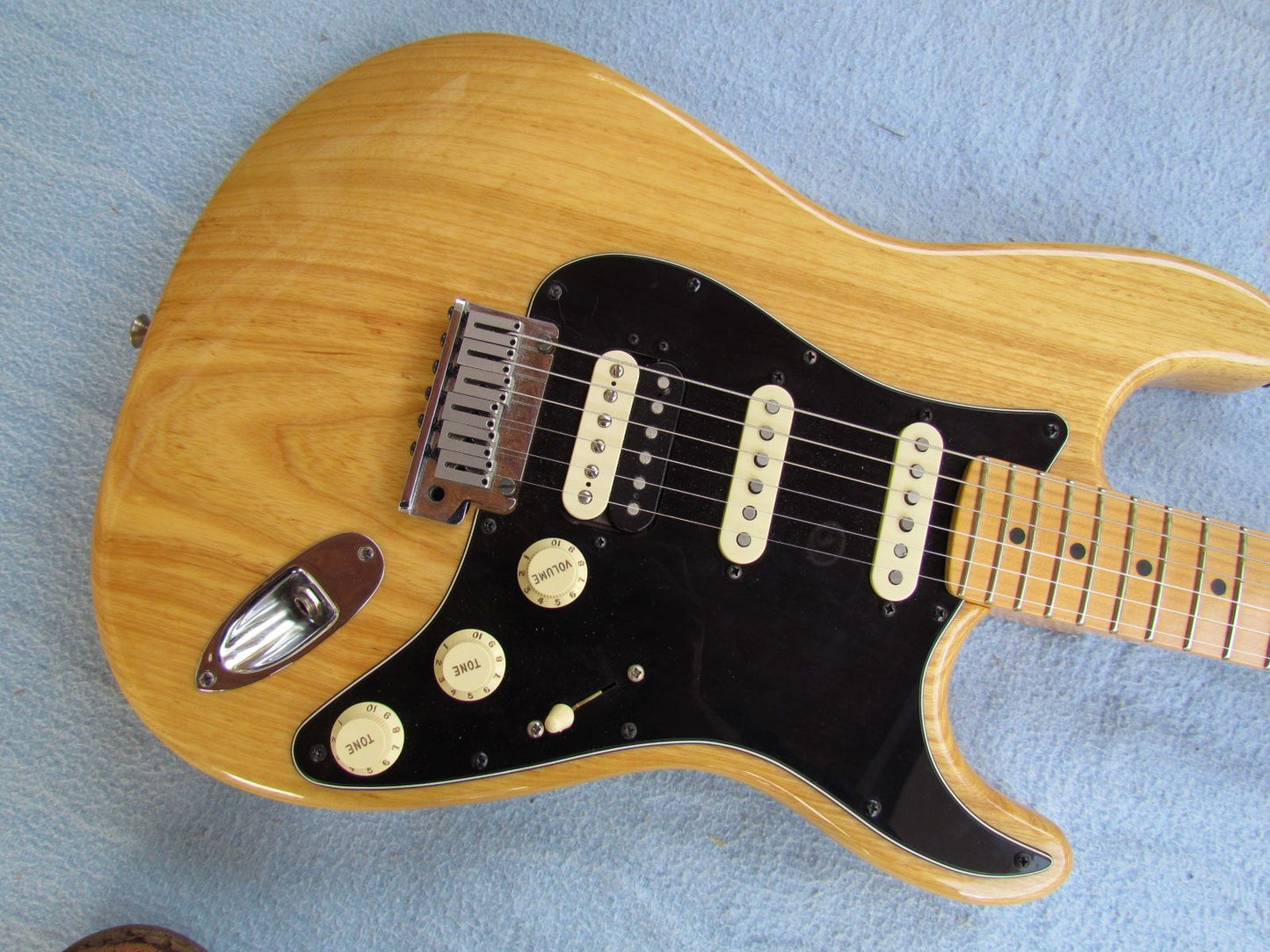 1998 Fender American Standard Stratocaster Natural Finish W/ Upgraded Fender Pickups