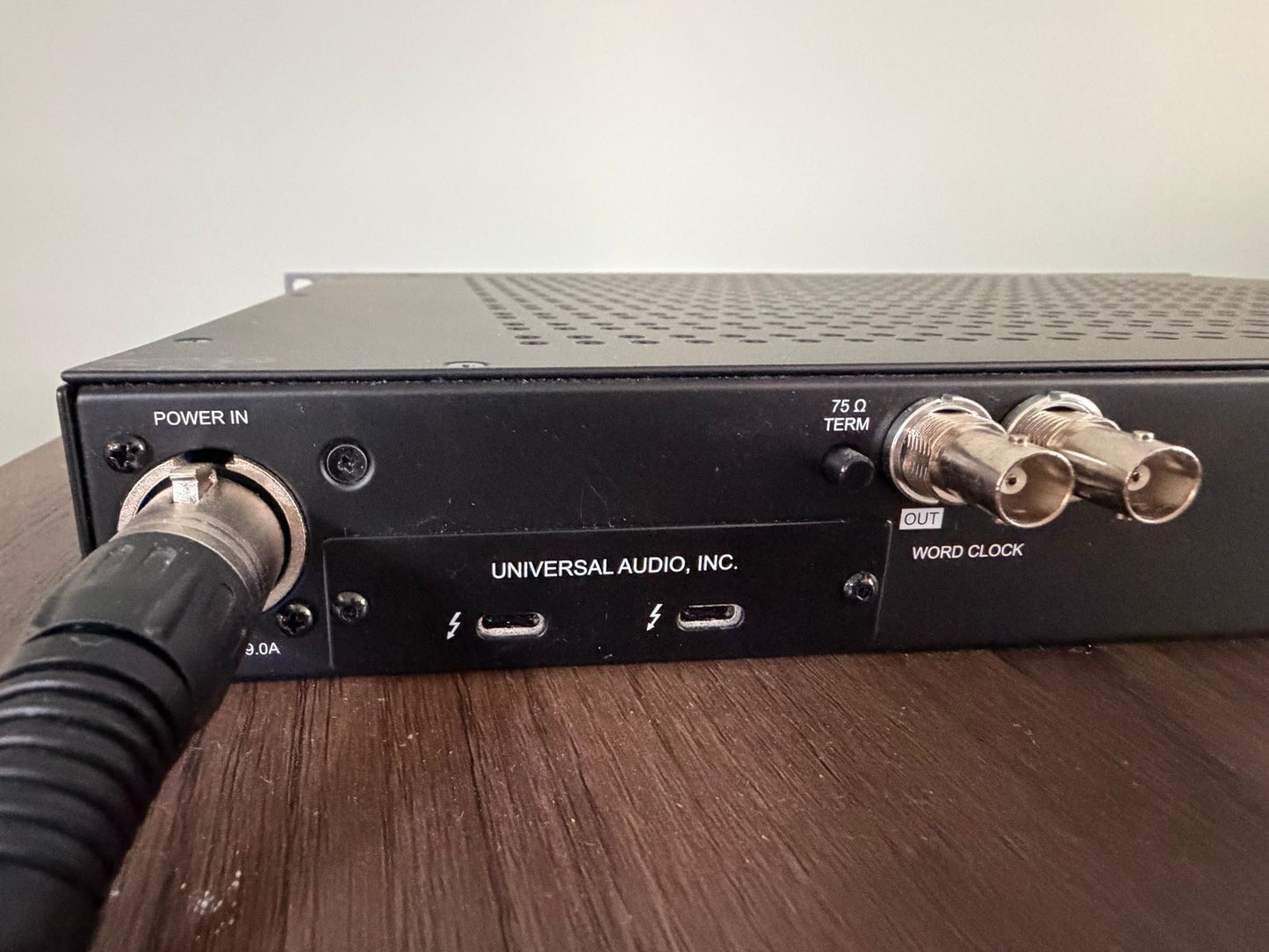 Universal Audio Apollo x16 Thunderbolt 3 Audio Interface 2018 - Present - Black
