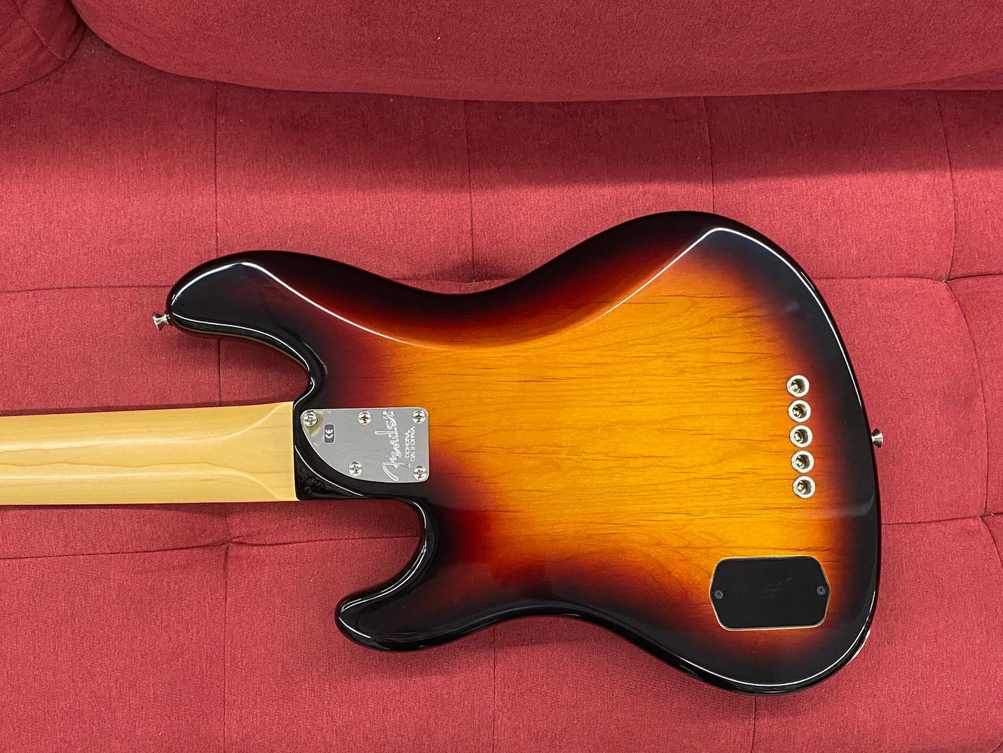 Fender American Deluxe Jazz Bass V 2003 - 3-Tone Sunburst