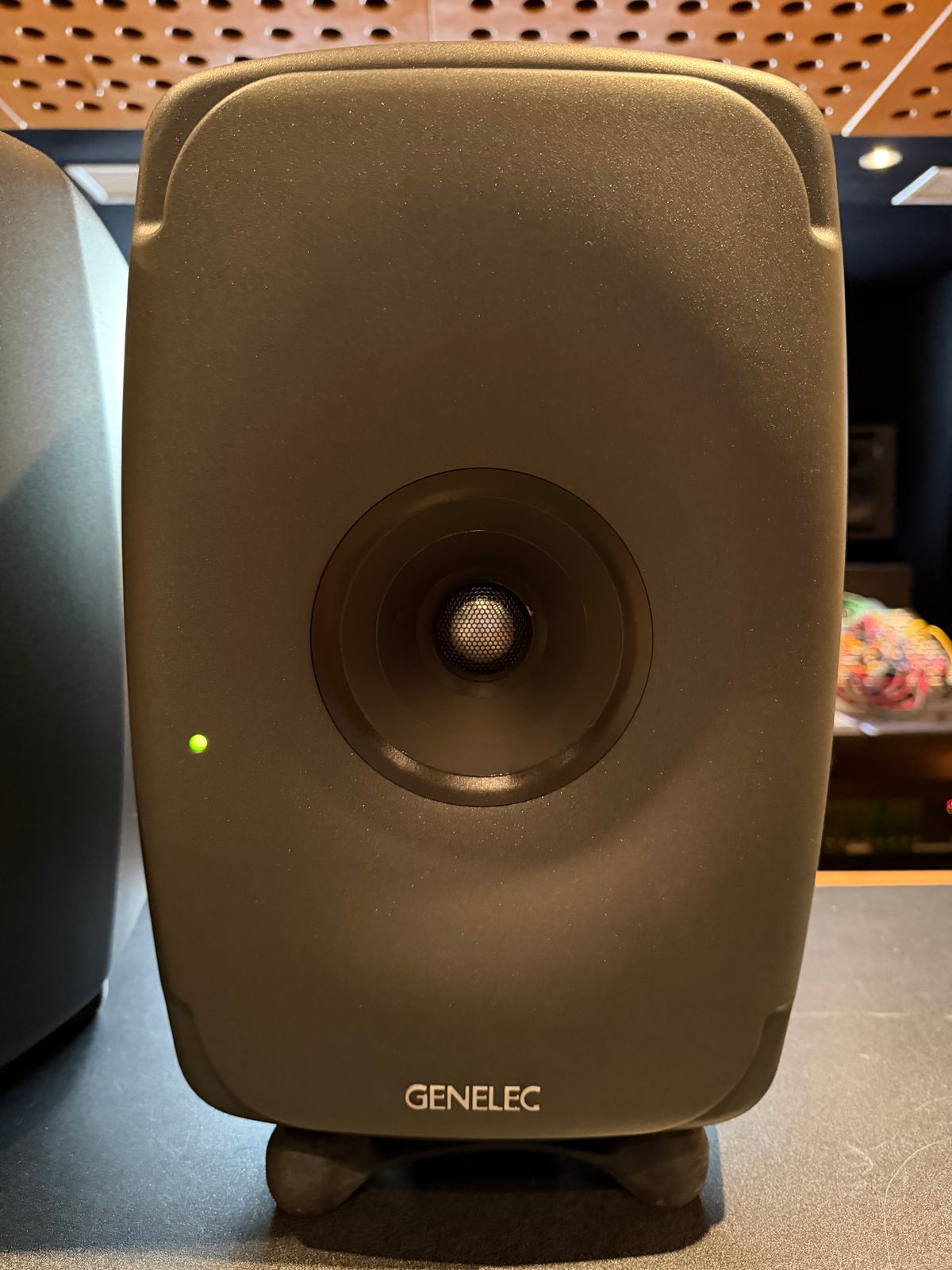 Genelec 8351B SAM 3-Way Powered Coaxial Studio Monitor (Pair) 2019 - 2021 - Black