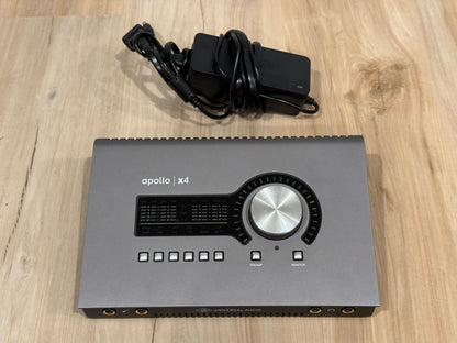Universal Audio Apollo x4 QUAD Thunderbolt 3 Audio Interface 2019 - Present - Gray