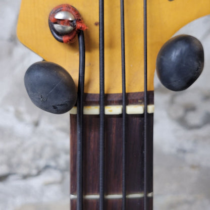 1975 Fender Musicmaster Bass - Daphne Blue